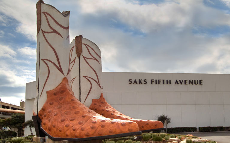 Saks Fifth Avenue - North Star Mall - San Antonio, TX